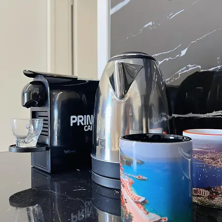 White And Cozy Appartement Vlorë