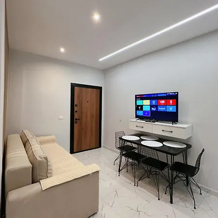 White And Cozy * Avlonya