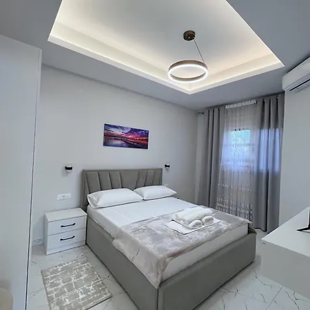 White And Cozy Appartement