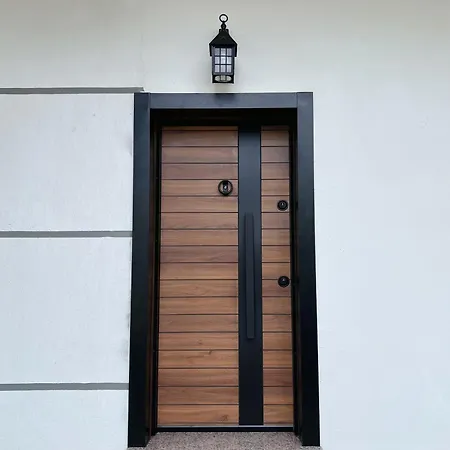 White And Cozy Daire Avlonya